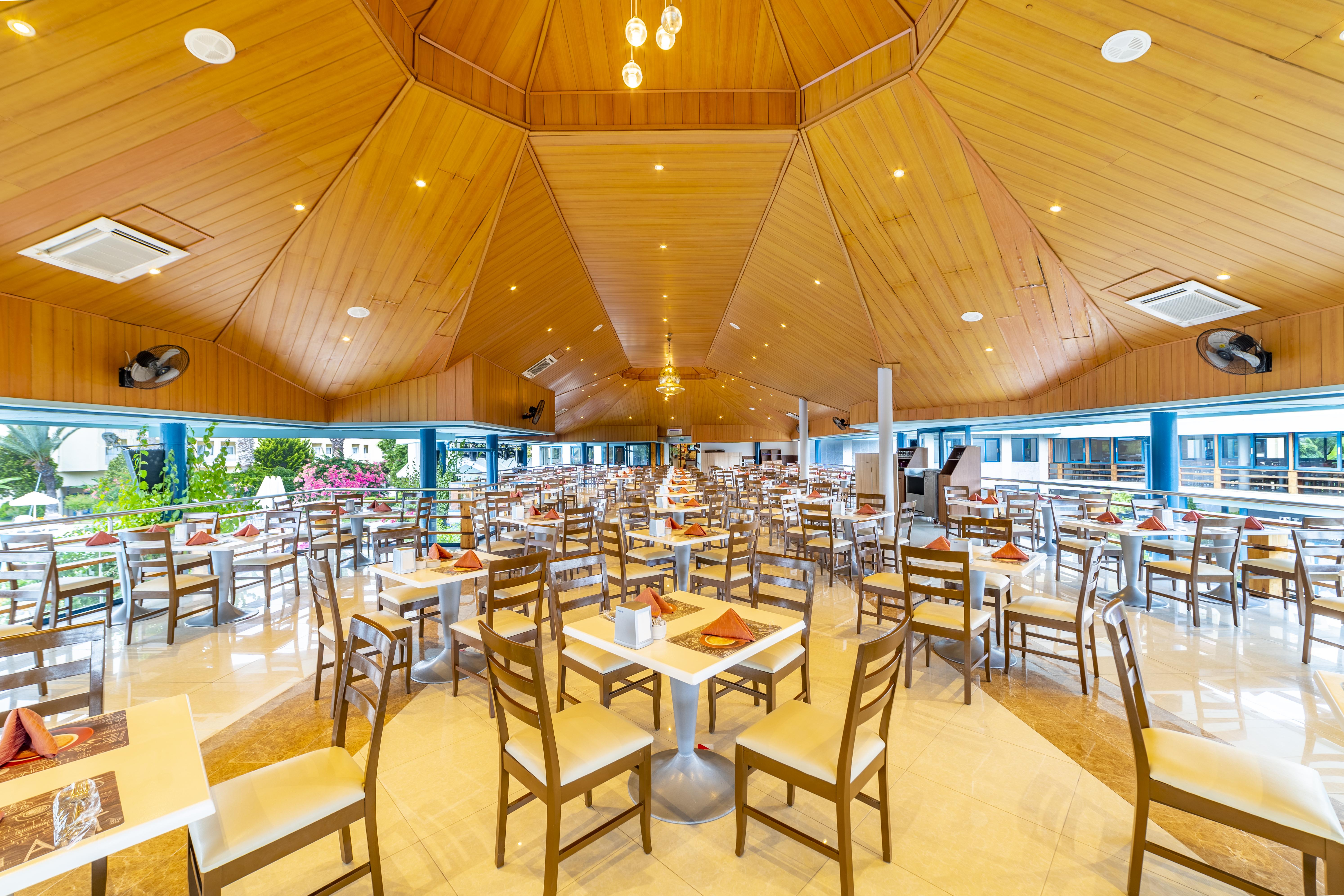 Queen'S Park Le Jardin ケメル エクステリア 写真